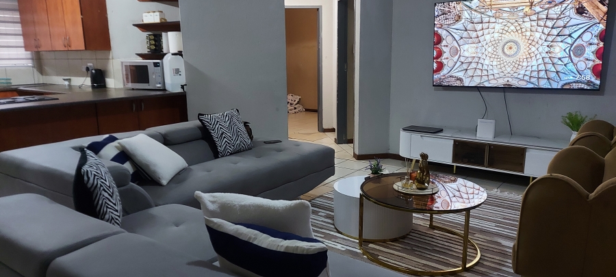 2 Bedroom Property for Sale in Oos Einde North West